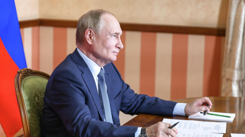 Путин рассказал о развитии автопрома